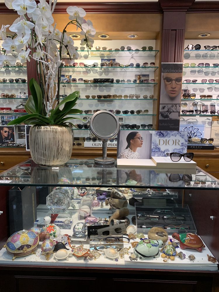 GOLD OPTOMETRY 38 Photos & 260 Reviews 833 S Western Ave, Los