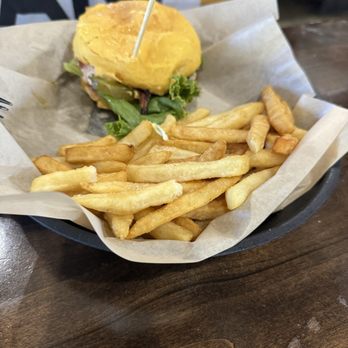 Chubby's Cafe - Utah Burger - Burgers Near Me - Riverton, Utah