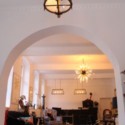 Casa Padrino - Foyer in der Castello Casa Padrino Luxus Möbel Ausstellung in Essen Fischlaken