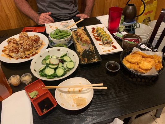 Sushi Kura by null