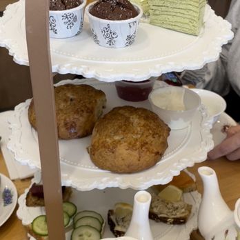 Prince Tea House - Edison - Afternoon tea for 4 - Desserts Near Me - Edison, New Jersey