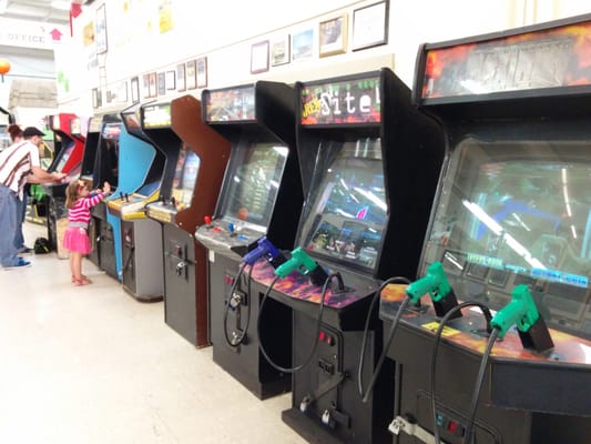 Yard Birds Mall & Storage by null