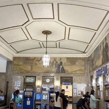 US Post Office - Overall Layout of the Interior Design - Post Offices Near Me - Flushing, New York US Post Office - Overall Layout of the Interior Design - Post Offices Near Me - Flushing, New York