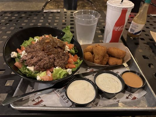 Farmhaus Burger by null