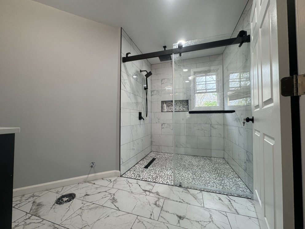 Slide of Amaya Construction