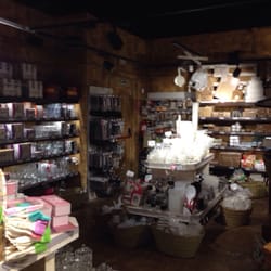 Muy Mucho - El interior de la tienda que no se ve desde Gran Vía