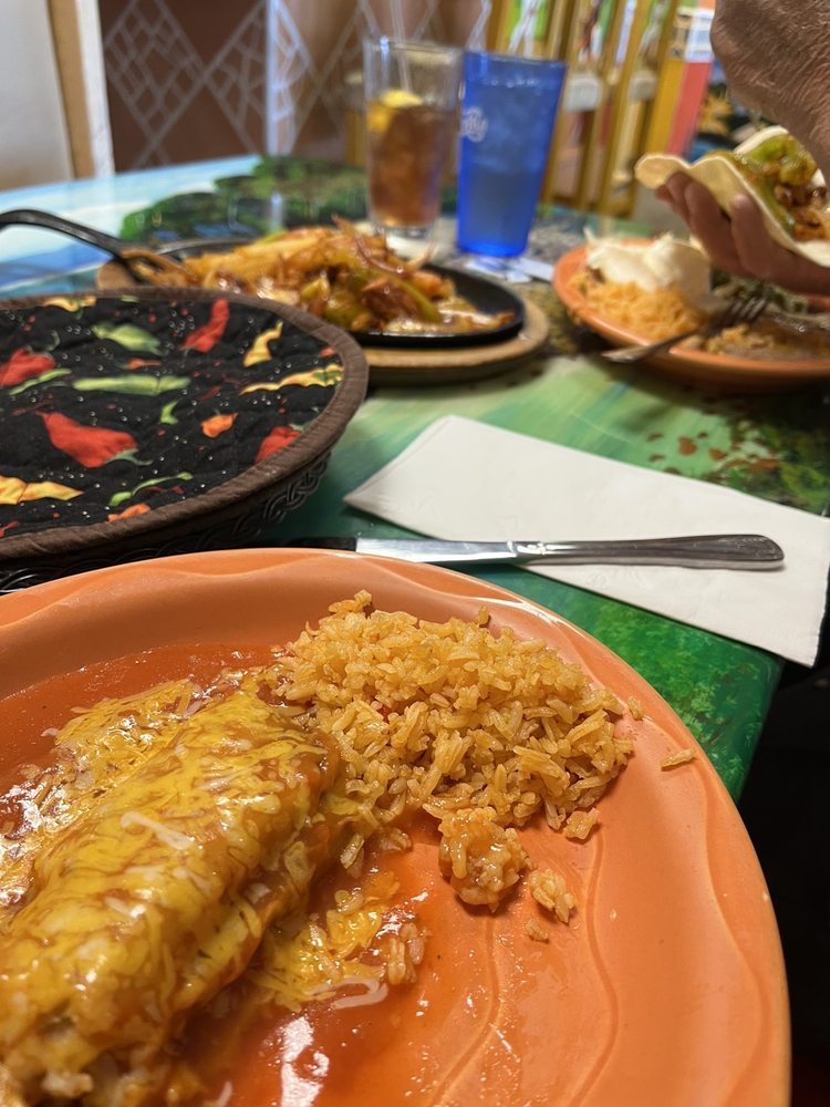 LA ISLA BONITA - Updated July 2025 - 39 Photos & 141 Reviews - 7670 SW ...