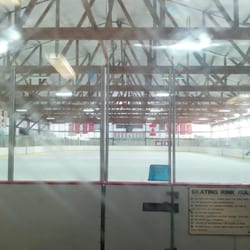 Veterans Memorial Skating Rink