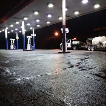 Shiny side pressure washing - a gas station customer - Pressure Washers Near Me - Salvisa, Kentucky Shiny side pressure washing - a gas station customer - Pressure Washers Near Me - Salvisa, Kentucky