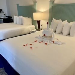 Colonial Inn - Welcoming set up