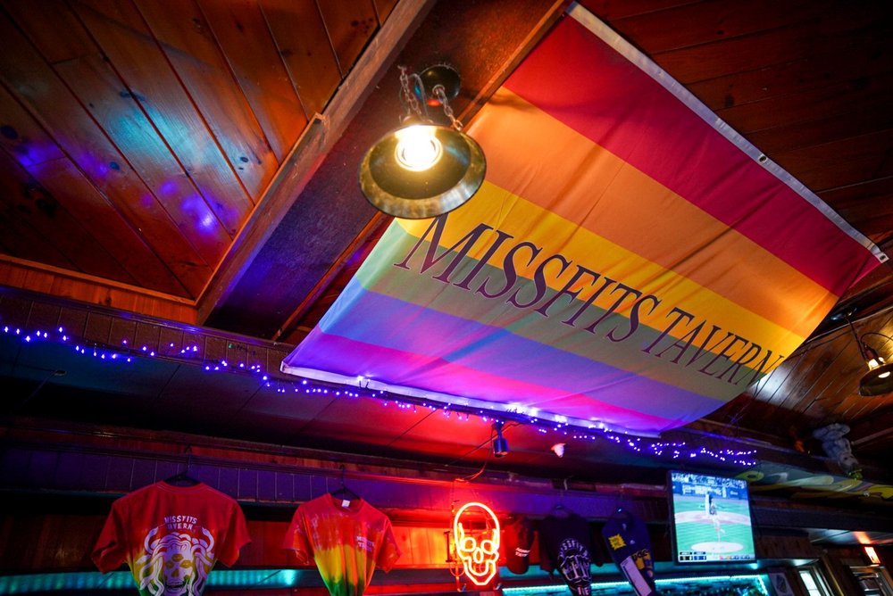 MISSFITS TAVERN Updated October 2024 317 N Appleton St, Appleton
