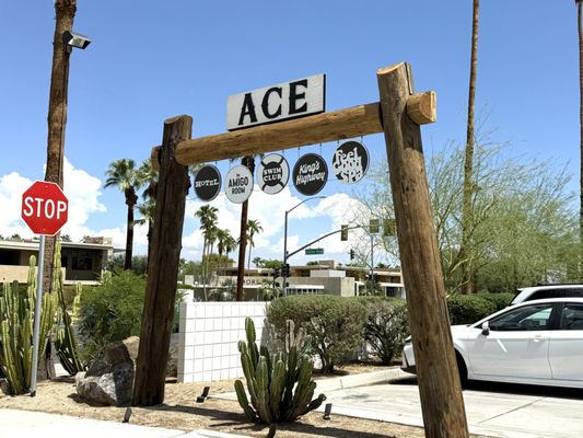 King's Highway by null