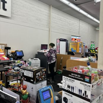 CVS PHARMACY - Updated January 2026 - 38 Photos & 37 Reviews - 6750 N ...