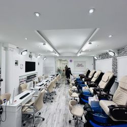 Royal Nail Spa 