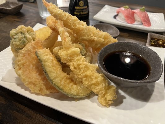 Rocket Sushi Conveyor Belt by null