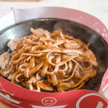 Petit Potato - Pork collar teppan pasta with black pepper sauce - Taiwanese Near Me - Toronto, Ontario Petit Potato - Pork collar teppan pasta with black pepper sauce - Taiwanese Near Me - Toronto, Ontario