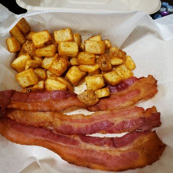 Doodles - Side of bacon and potatoes - Breakfast & Brunch Near Me - Lexington, Kentucky Doodles - Side of bacon and potatoes - Breakfast & Brunch Near Me - Lexington, Kentucky