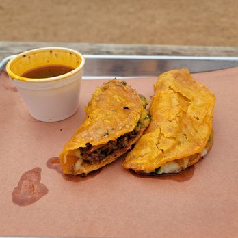 Hurtado Barbecue - Barria tacos - Barbeque Near Me - Arlington, Texas
