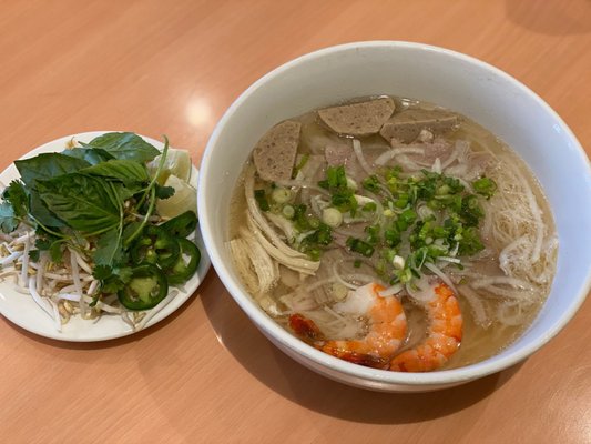 Green Leaf Vietnamese Cuisine by null