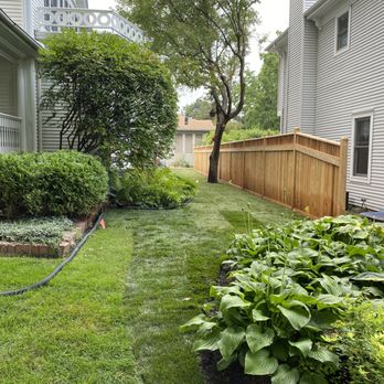 Red Cedar Fence - Fences & Gates Near Me - Wheeling, Illinois Red Cedar Fence - Fences & Gates Near Me - Wheeling, Illinois
