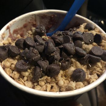 Rush Bowls - Beach bowl with added chocolate chips - Juice Bars & Smoothies Near Me - Dallas, Texas Rush Bowls - Beach bowl with added chocolate chips - Juice Bars & Smoothies Near Me - Dallas, Texas