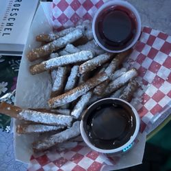 Broken Arrow Lanes - Funnel cake fries