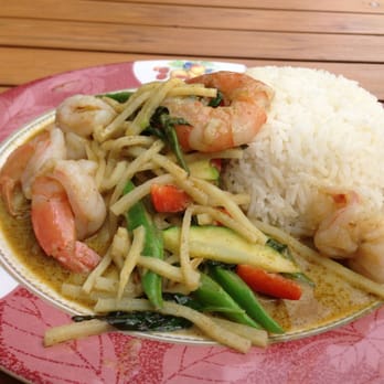 Noppakao - Green curry with shrimps - Thai Near Me - Munich, BY