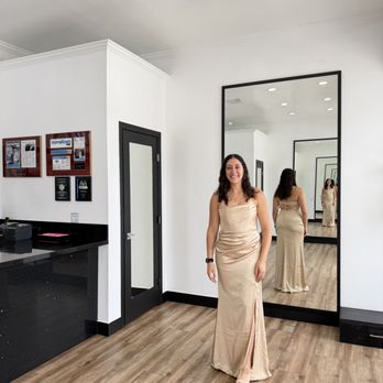 LA Vista Cleaners - Customer came in for dress alterations! - Sewing & Alterations Near Me - Los Angeles, California LA Vista Cleaners - Customer came in for dress alterations! - Sewing & Alterations Near Me - Los Angeles, California