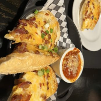 the Eldo - Garlic bread - Sports Bars Near Me - Long Beach, California the Eldo - Garlic bread - Sports Bars Near Me - Long Beach, California