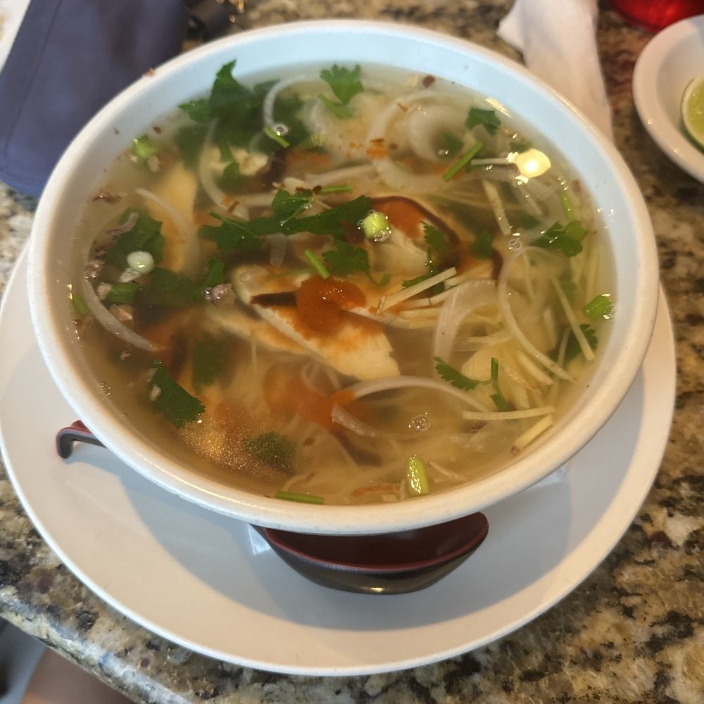 Saigon Noodle House - P8. Phở Gà- Sliced Chicken - Vietnamese Near Me - Birmingham, Alabama