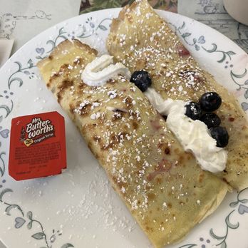 Peach's - Triple berry crepes - Breakfast & Brunch Near Me - North Conway, New Hampshire