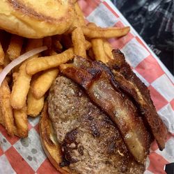 Mel's Pine Pantry - Burger and Beer Battered Fries
