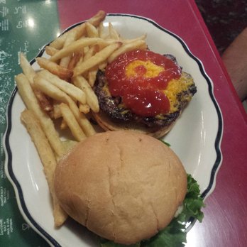 Buffalo Bill's Irma Hotel - Buffalo Burger - Salad Near Me - Cody, Wyoming