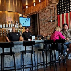 Yard Bar & Grill - The bar