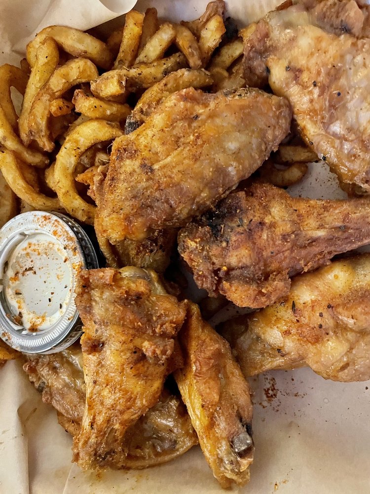 IT’S JUST WINGS Updated May 2024 18 Photos & 10 Reviews 4153