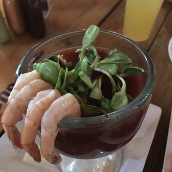 Los Aguachiles - Coctel mixto (181 pesos) very good, but overpriced AF - Mexican Near Me - Playa del Carmen, ROO