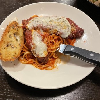 Harry Caray's - Chicken Parmigiana - Sports Bars Near Me - Chicago, Illinois
