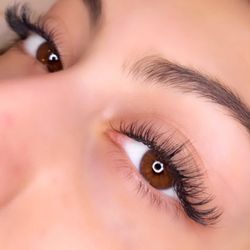 Lasheri Lash Lounge