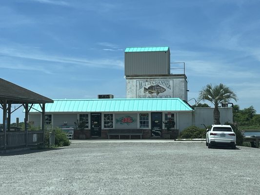 Motts Channel Seafood by null
