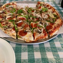 Mama Linda's Pizzeria - Dinner