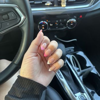 Luv Nails & Spa - Nail Salons Near Me - Huntington Beach, California