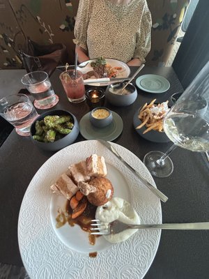 The Restaurant at Albert by null