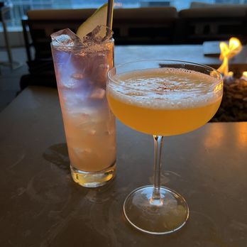 Fog Room - Cocktails - Cocktails - the left one had blue peaflower syrup but I forgot the name and the one on the right was Star & Shadow - Cocktail Bars Near Me - Seattle, Washington