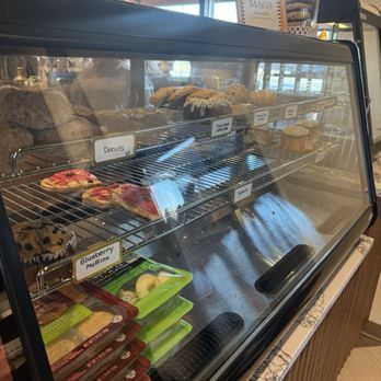 Louie’s Coffee House - Coffee & Tea Near Me - Council Bluffs, Iowa
