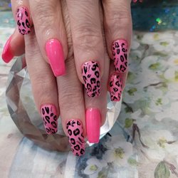 Rau's Top Notch Nails - Pink leopard