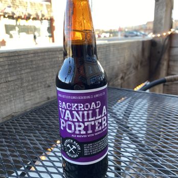Rodeos Pizza & Saladeria - Yummy local beer - Pizza Near Me - Klamath Falls, Oregon