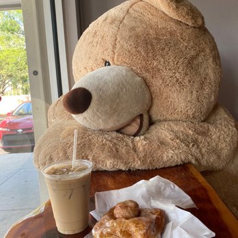 Donut Central & Fuelpresso - Cronut and lavender latte - Donuts Near Me - Winter Park, Florida