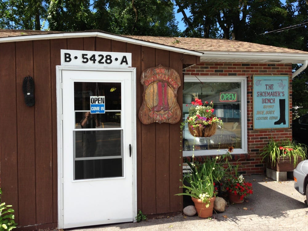 SHOEMAKER’S BENCH 5428 S Abbott Rd, Hamburg, New York Shoe Repair