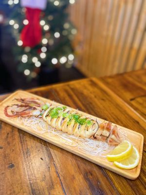 MAGURO Sushi Thai Ramen by null