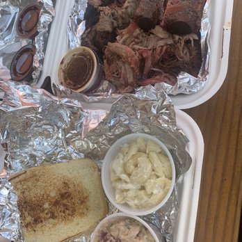 Trail Dust BBQ - Garlic bread, Mac n cheese, potato salad - Barbeque Near Me - Morgan Hill, California